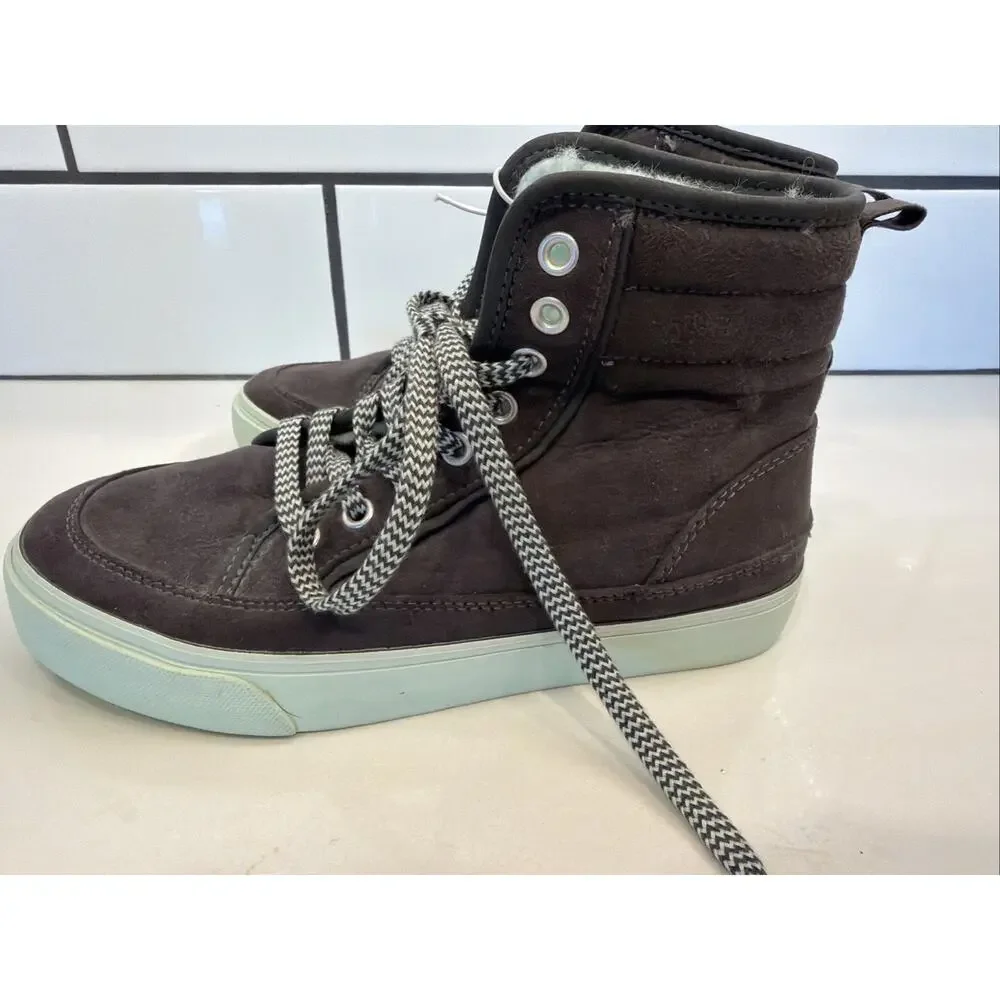 NWT Old Navy Youth Size 2 Sueded‎ Faux-fur Lined High-Top Sneakers Grey Aqua